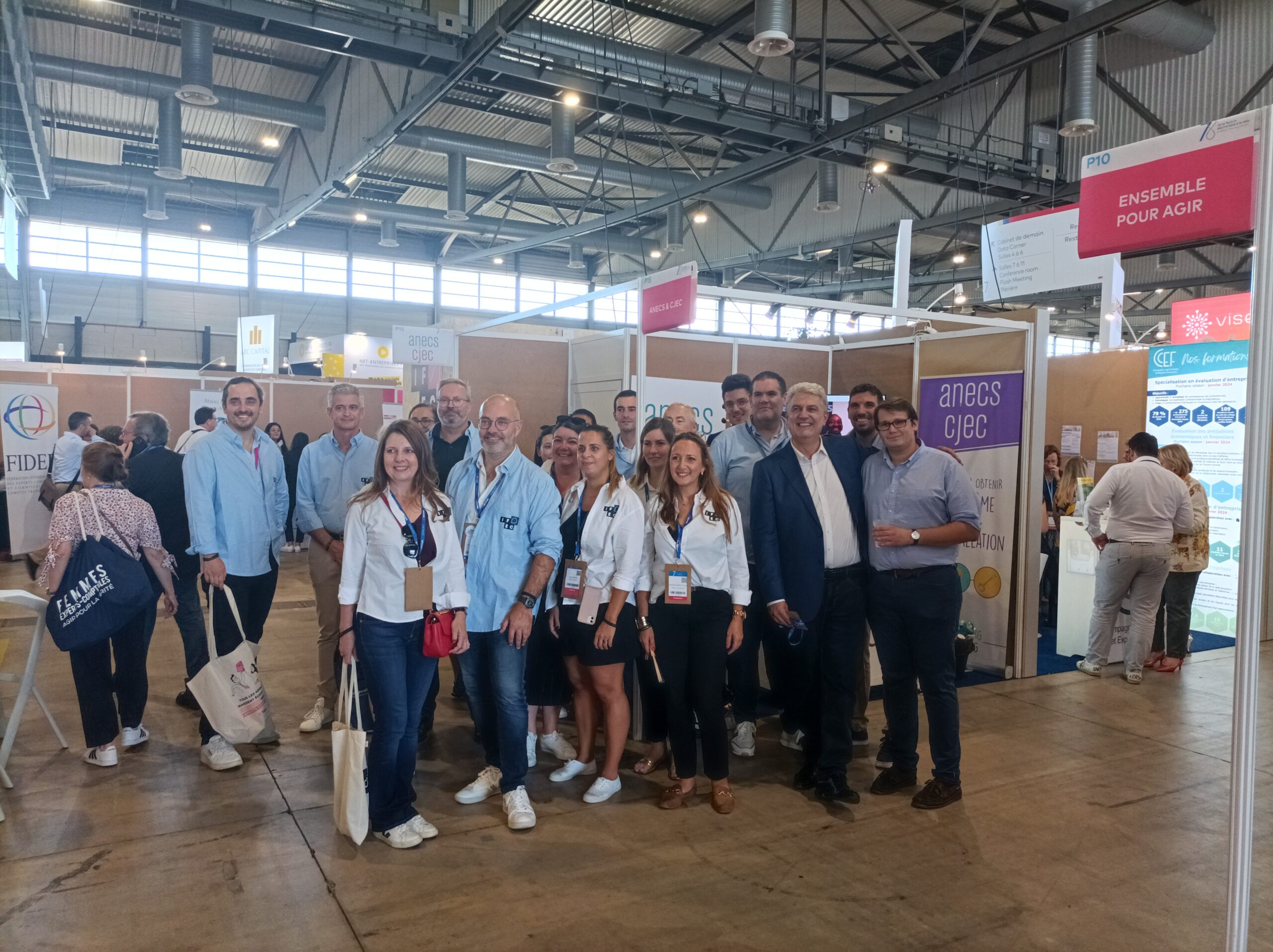 Groupe IFEC sur stand ANECS CJEC
